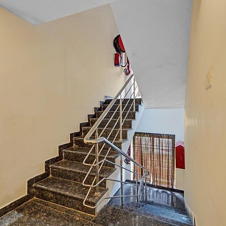 Hotel O J2 Service Apartment Madras Buitenkant foto