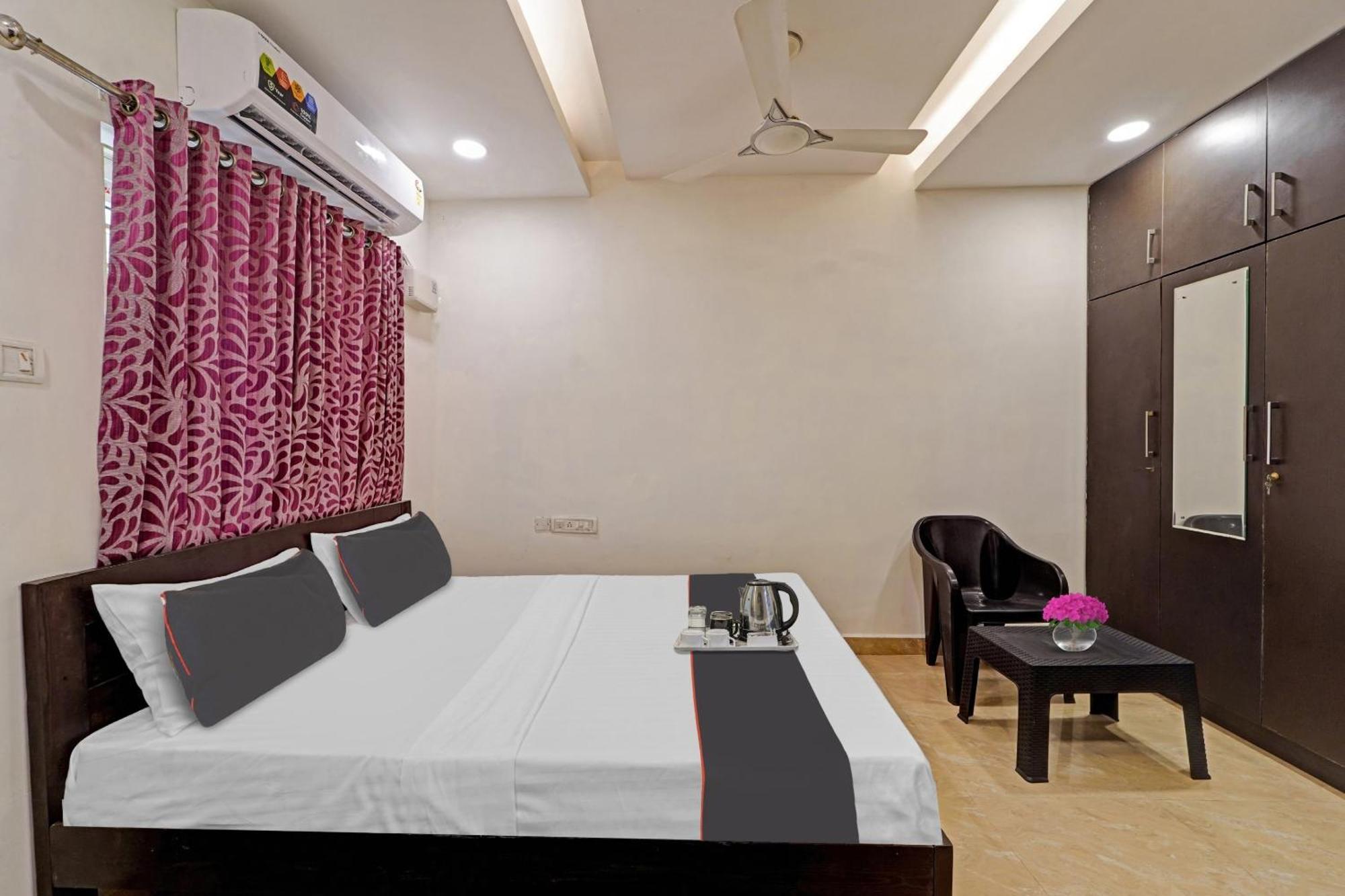 Hotel O J2 Service Apartment Madras Buitenkant foto